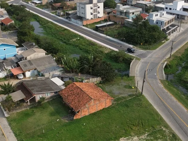 Imagem: Lindo Lote em Zimbros - Bombinhas/SC