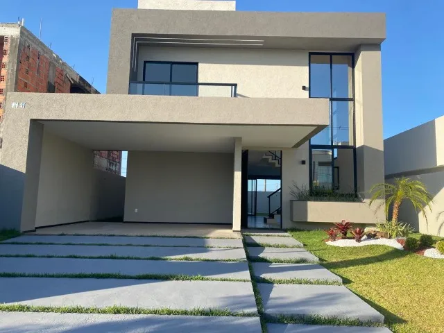 Imagem: A casa possui 4 Dormitórios, 3 Suítes, 1 Banheiro, 4 Vagas