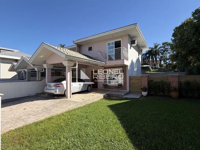 Imagem: Casa Sobrado com 2 dormitórios (2 suítes)
