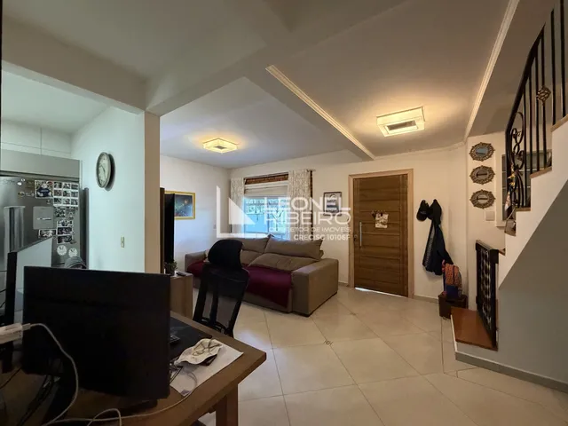 Imagem 3: Casa Sobrado com 2 dormitórios (2 suítes) à venda, 160,00 m² no bairro das Imigrantes