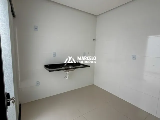 Imagem 14: Casa duplex de 3/4 sendo 01 suíte com possibilidade de ampliação e garagem para
