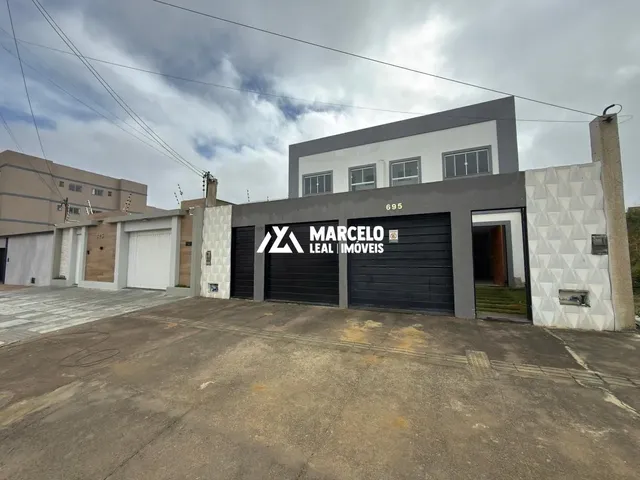 Imagem: A casa possui 2 Dormitórios, 2 Suítes, 3 Banheiros, 1 Vaga