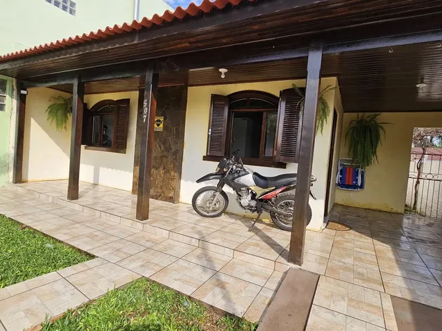 Imagem: Casa à Venda em Bairro Tranquilo