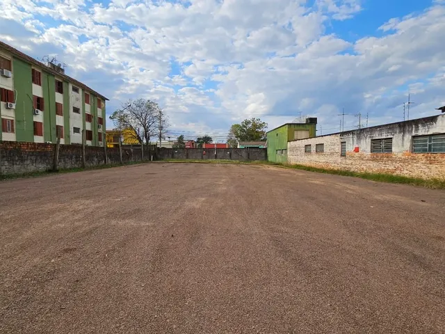 Imagem 8: Oportunidade Imperdível: Casa Comercial com Terreno Amplo para venda