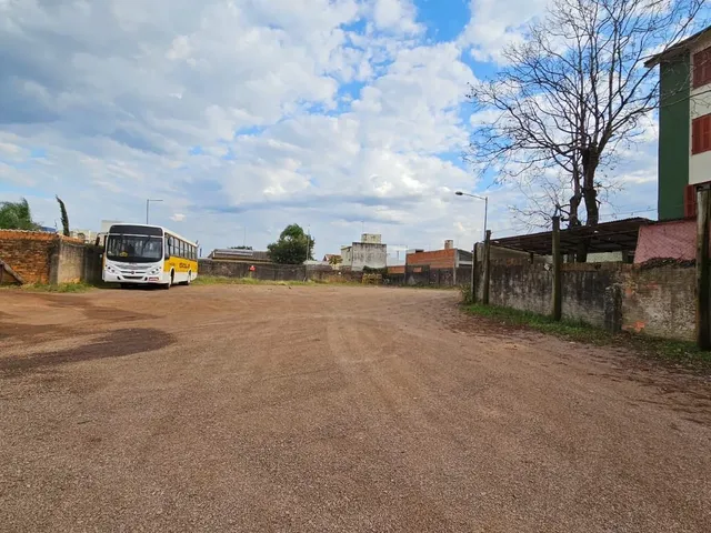 Imagem 14: Oportunidade Imperdível: Casa Comercial com Terreno Amplo para venda