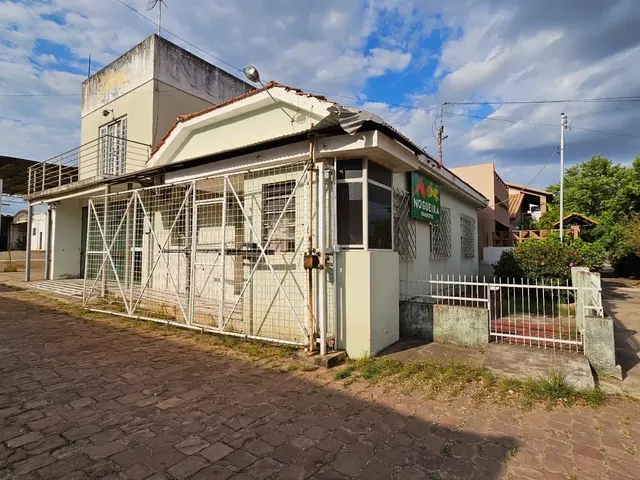 Imagem 5: Oportunidade Imperdível: Casa Comercial com Terreno Amplo para venda