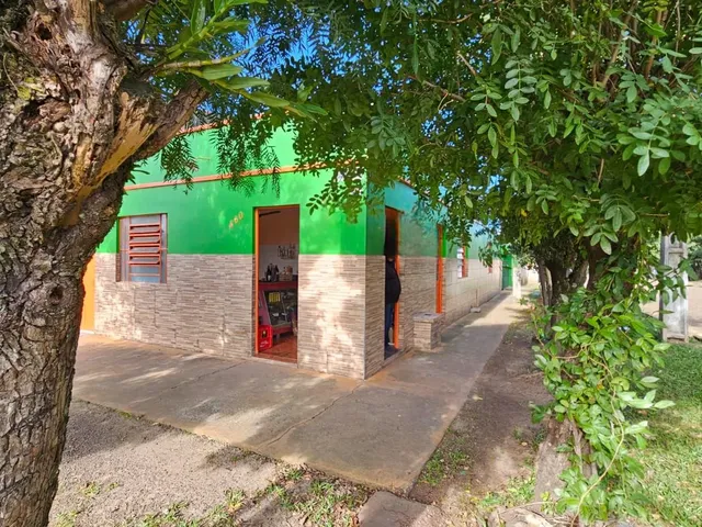 Imagem: Casa Ampla para Venda com Espaço para Ponto