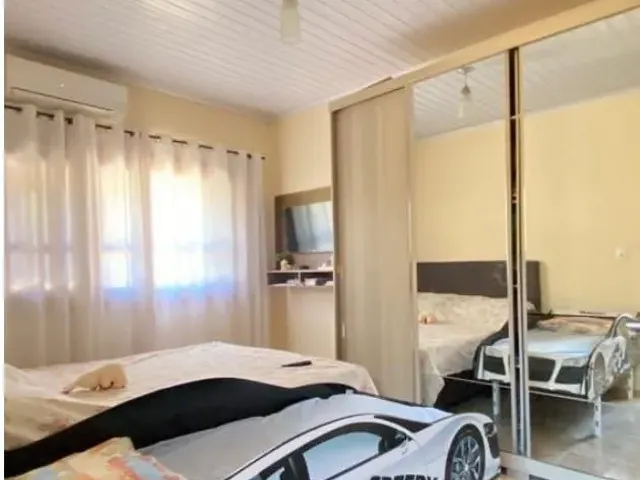 Imagem 3: Casa À Venda em Alegrete: 3 Dormitórios, 3 Banheiros e Garagem pra 2 Carros