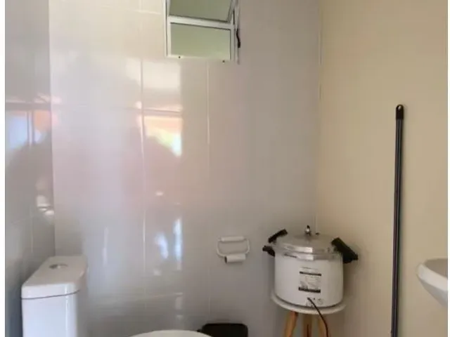Imagem 4: Casa À Venda em Alegrete: 3 Dormitórios, 3 Banheiros e Garagem pra 2 Carros