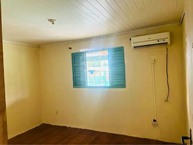 Imagem 7: Casa à Venda no Bairro Prado – 2 Quartos, 90m², Amplo Terreno de 300m²