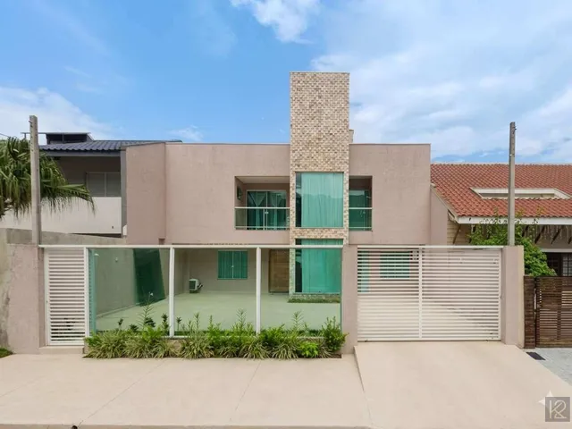 Imagem: Casa à venda em Guaratuba, Centro, com