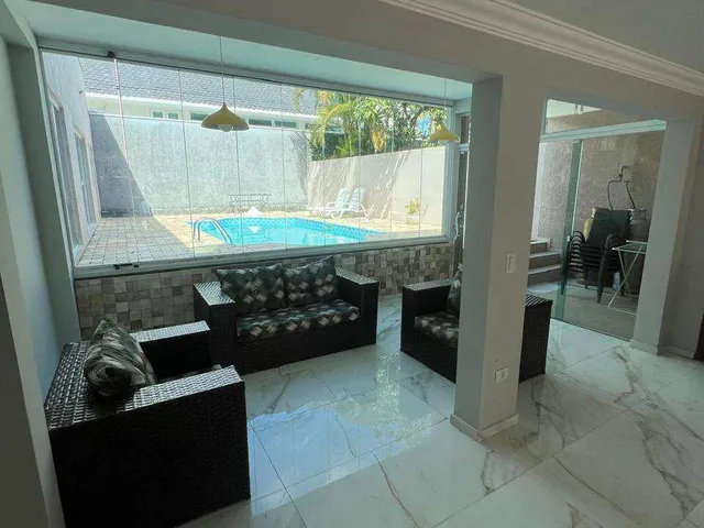 Imagem 5: Casa à venda em Guaratuba, Centro, com 6 quartos, 400m²