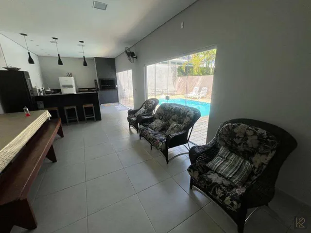 Imagem 11: Casa à venda em Guaratuba, Centro, com 6 quartos, 400m²