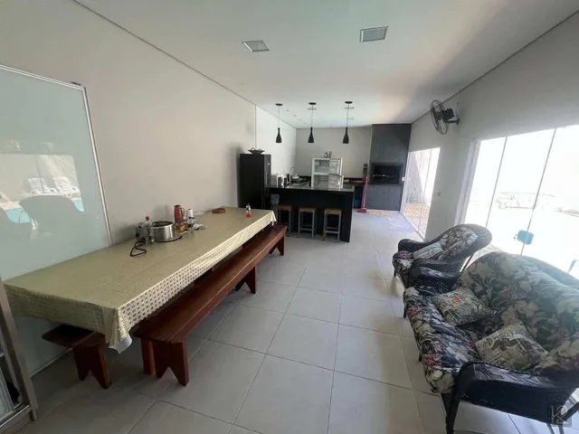 Imagem 10: Casa à venda em Guaratuba, Centro, com 6 quartos, 400m²