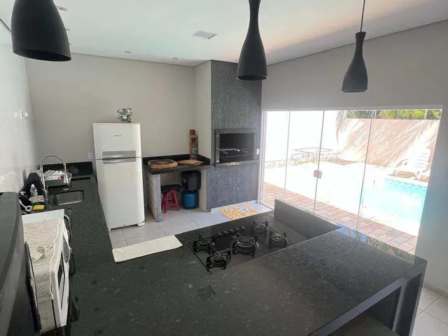 Imagem 13: Casa à venda em Guaratuba, Centro, com 6 quartos, 400m²