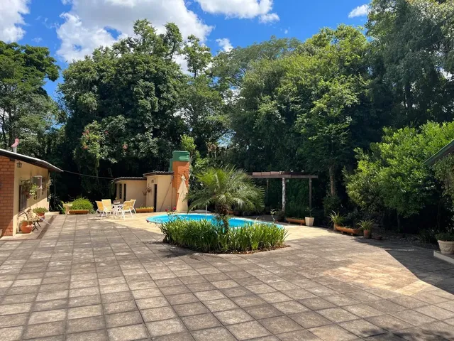 Imagem 6: Linda chácara à venda, local alto, cercada por muito verde e conforto!