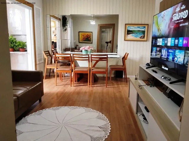 Imagem: O apartamento possui 2 Dormitórios, 1 Suíte, 2 Banheiros,