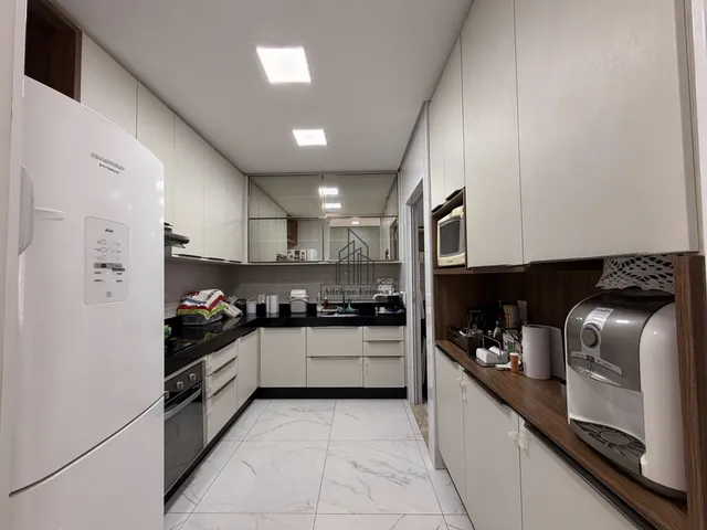 Imagem 11: Casa Duplex de esquina com amplo terreno