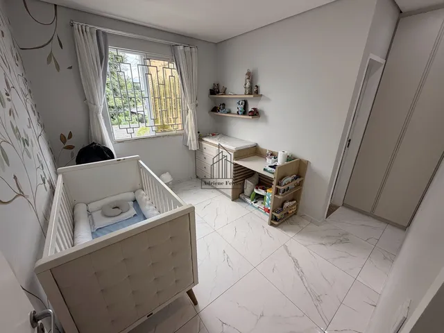 Imagem 8: Casa Duplex de esquina com amplo terreno