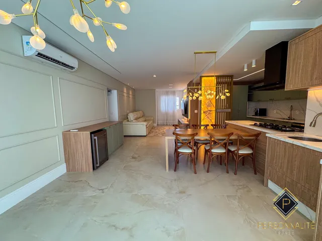 Imagem: O apartamento possui 3 Dormitórios, 3 Suítes, 3