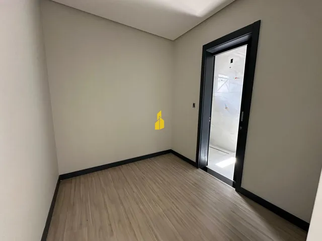 Imagem 7: Casa / Sobrado Alto Padrão à Venda em Timbó