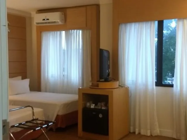 Imagem: Flat para Venda e Aluguel em Campo Belo
