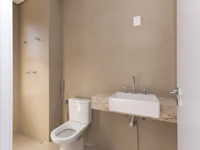 Imagem 7: Apartamento À Venda no Ed Luar - Avulso 1601, com 4 Quartos e 142M²