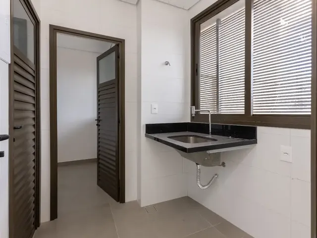 Imagem 11: Apartamento À Venda no Ed Luar - Avulso 1601, com 4 Quartos e 142M²