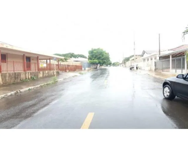Imagem 6: CASA RESIDENCIAL em CARLÓPOLIS - PR, CENTRO