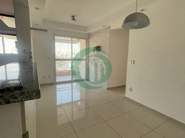 Imagem: O apartamento possui 3 Dormitórios, 1 Banheiro, 1 Vaga na
