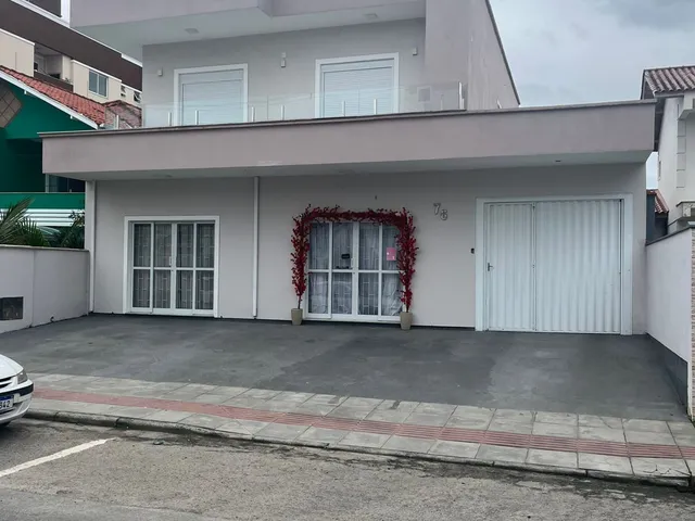 Imagem: Casa Ampla Semimobiliada com Duas Salas