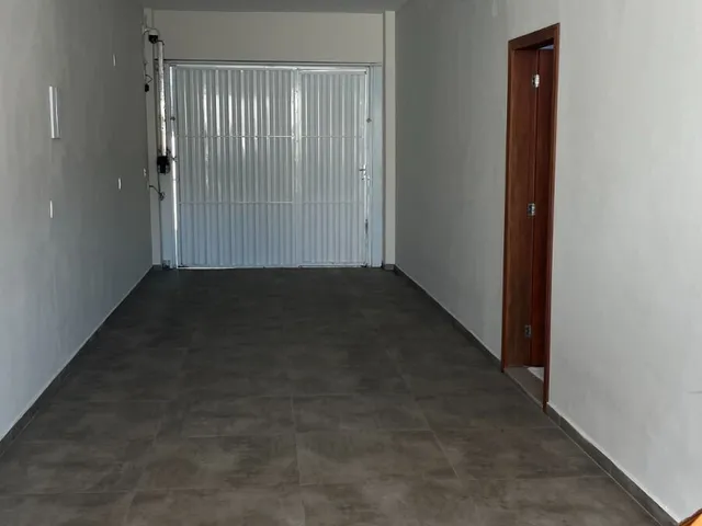 Imagem 16: Casa Ampla Semimobiliada com Duas Salas Comercias - Bairro Pagani em Palhoça/SC