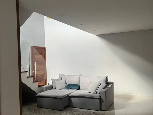 Imagem 14: Casa Ampla Semimobiliada com Duas Salas Comercias - Bairro Pagani em Palhoça/SC