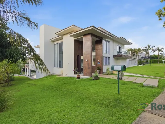 Imagem: Casa em Condomínio com 5 Suítes e Elevador
