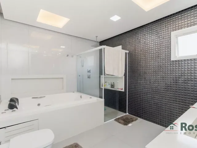 Imagem 16: Casa em Condomínio com 5 Suítes e Elevador no Florais Cuiabá!