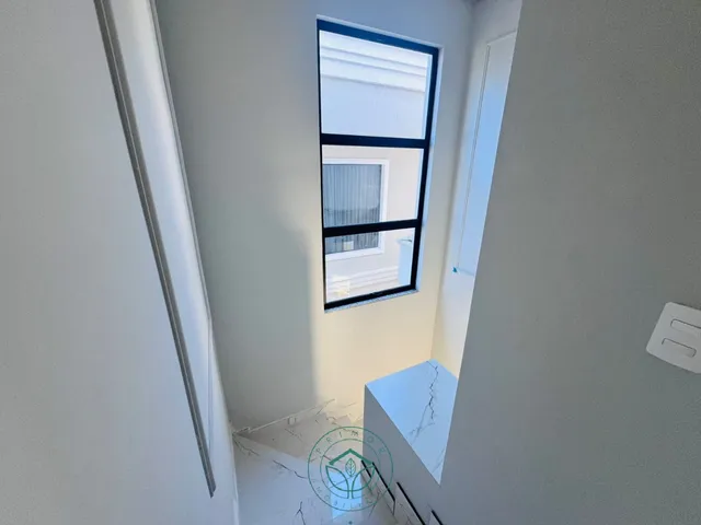 Imagem 2: Sobrado 4 suítes - Centro - Balneário Piçarras