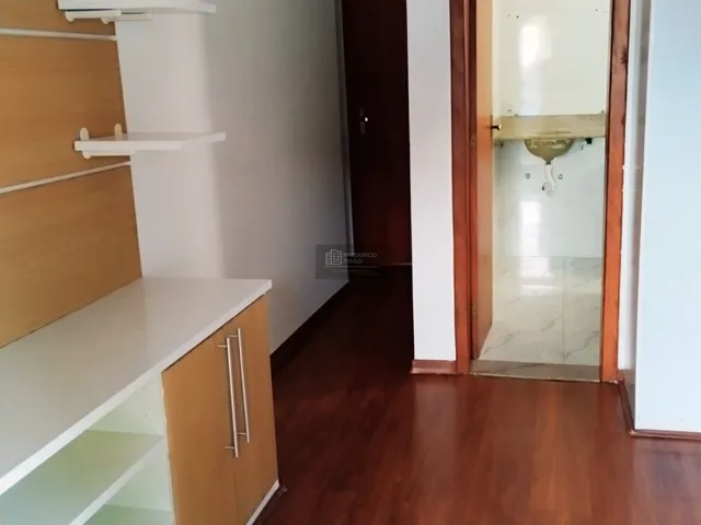 Imagem 3: Casa 4 Quartos com 2 Suítes e 2 Vagas – 418m² – Bairro Heliópolis – Região