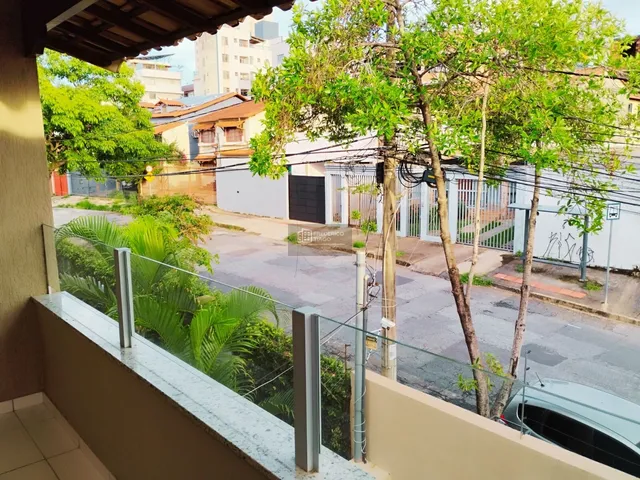 Imagem 15: Casa 4 Quartos com 2 Suítes e 2 Vagas – 418m² – Bairro Heliópolis – Região