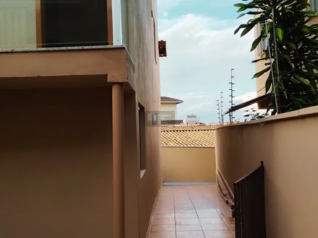 Imagem 13: Casa 4 Quartos com 2 Suítes e 2 Vagas – 418m² – Bairro Heliópolis – Região