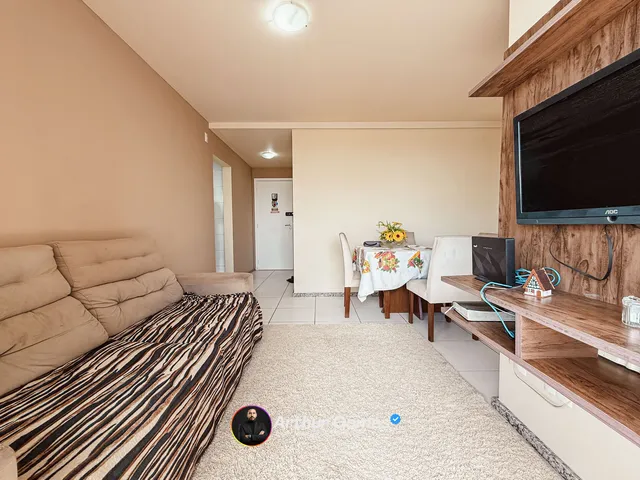 Imagem 2: Apartamento em Candeias com 2 Quartos e Vista Mar - Edf Famille Candeias