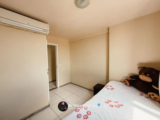 Imagem 13: Apartamento em Candeias com 2 Quartos e Vista Mar - Edf Famille Candeias