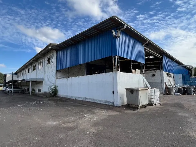 Imagem 3: Galpão industrial para venda em Alvorada, RS, junto a RS118, 2.700m2 de pavilhões em
