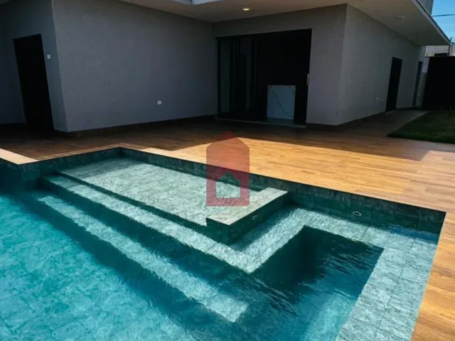 Imagem 8: Casa com Piscina, Amplo Quintal e Energia Fotovoltaica