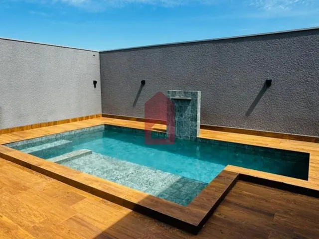 Imagem 9: Casa com Piscina, Amplo Quintal e Energia Fotovoltaica