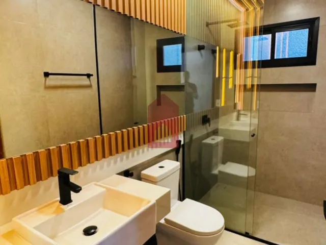 Imagem 5: Casa com Piscina, Amplo Quintal e Energia Fotovoltaica