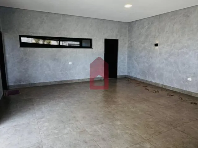 Imagem 3: Casa com Piscina, Amplo Quintal e Energia Fotovoltaica