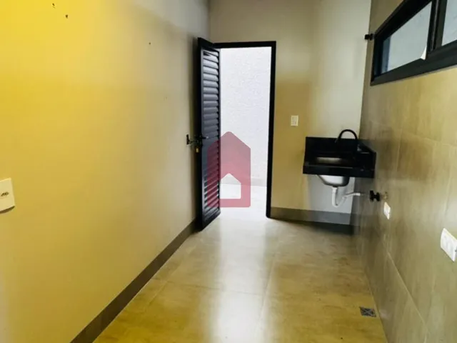Imagem 14: Casa com Piscina, Amplo Quintal e Energia Fotovoltaica