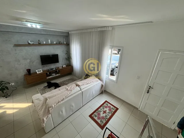 Imagem: A casa em condomínio possui 3 Dormitórios, 1 Suíte, 2