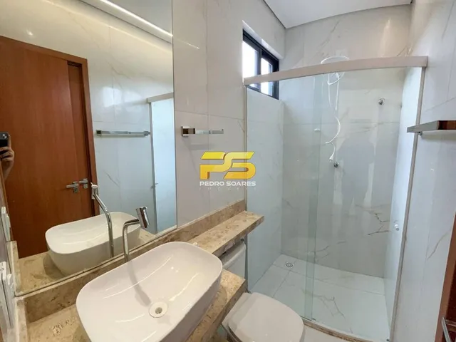 Imagem 15: Casa com 160M² para Alugar em Cond. Fechado de Alto Padrão