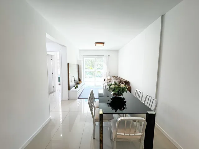 Imagem 2: Apartamento no Pantanal - 2 Dormitórios, Sendo 1 Suite - Florianópolis/Sc